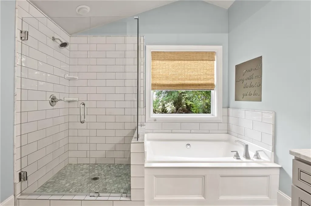 120 Osner Drive, Atlanta, Georgia 30342, 4 Bedrooms Bedrooms, ,3 BathroomsBathrooms,Residential,For Sale,120 Osner Drive,7674193