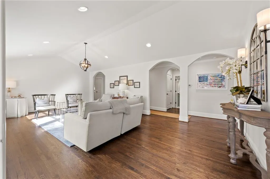 120 Osner Drive, Atlanta, Georgia 30342, 4 Bedrooms Bedrooms, ,3 BathroomsBathrooms,Residential,For Sale,120 Osner Drive,7674193