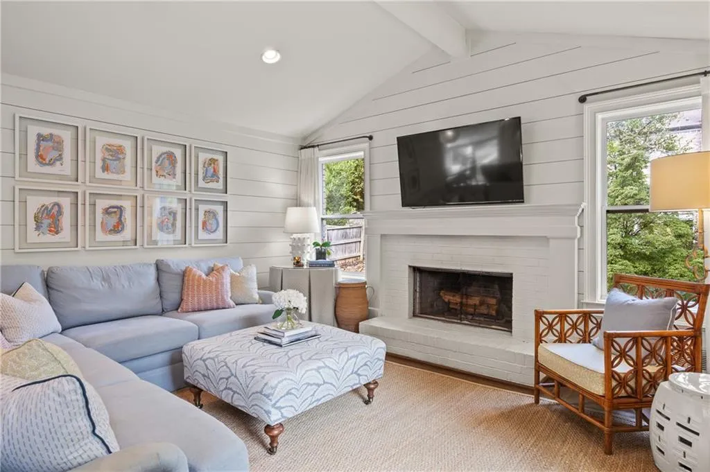 120 Osner Drive, Atlanta, Georgia 30342, 4 Bedrooms Bedrooms, ,3 BathroomsBathrooms,Residential,For Sale,120 Osner Drive,7674193