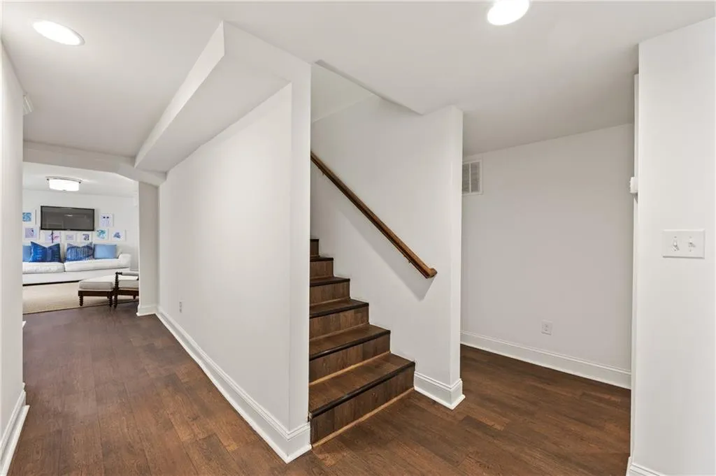 120 Osner Drive, Atlanta, Georgia 30342, 4 Bedrooms Bedrooms, ,3 BathroomsBathrooms,Residential,For Sale,120 Osner Drive,7674193