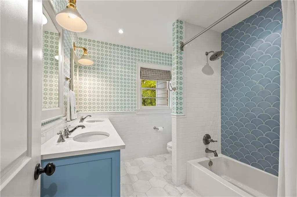 120 Osner Drive, Atlanta, Georgia 30342, 4 Bedrooms Bedrooms, ,3 BathroomsBathrooms,Residential,For Sale,120 Osner Drive,7674193