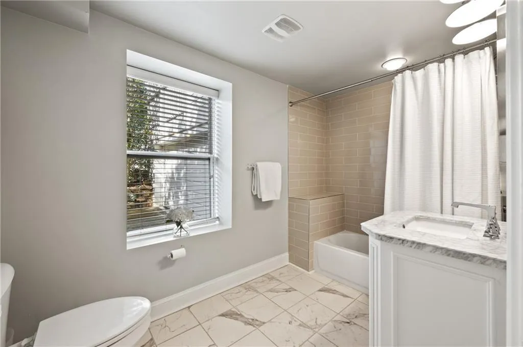 120 Osner Drive, Atlanta, Georgia 30342, 4 Bedrooms Bedrooms, ,3 BathroomsBathrooms,Residential,For Sale,120 Osner Drive,7674193