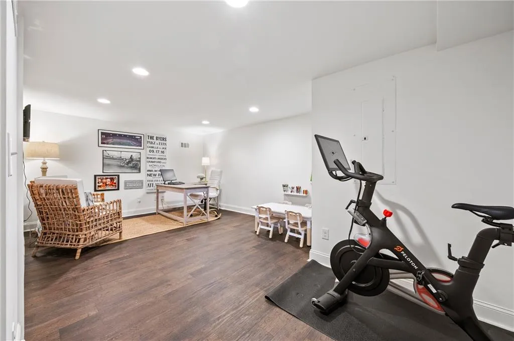 120 Osner Drive, Atlanta, Georgia 30342, 4 Bedrooms Bedrooms, ,3 BathroomsBathrooms,Residential,For Sale,120 Osner Drive,7674193