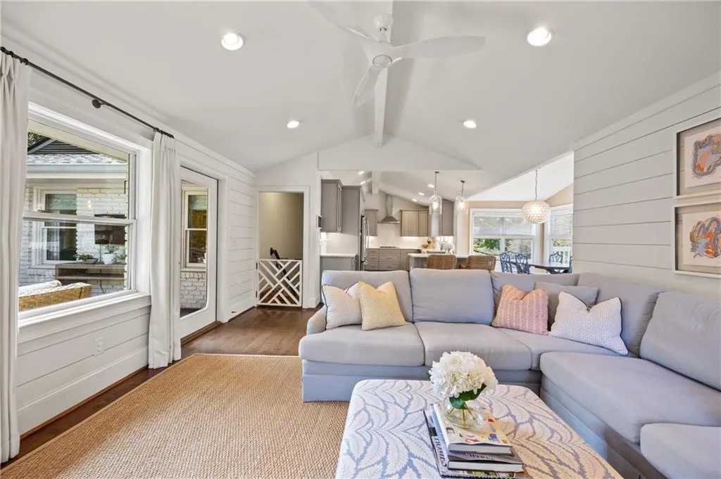 120 Osner Drive, Atlanta, Georgia 30342, 4 Bedrooms Bedrooms, ,3 BathroomsBathrooms,Residential,For Sale,120 Osner Drive,7674193