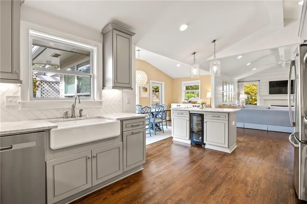 120 Osner Drive, Atlanta, Georgia 30342, 4 Bedrooms Bedrooms, ,3 BathroomsBathrooms,Residential,For Sale,120 Osner Drive,7674193