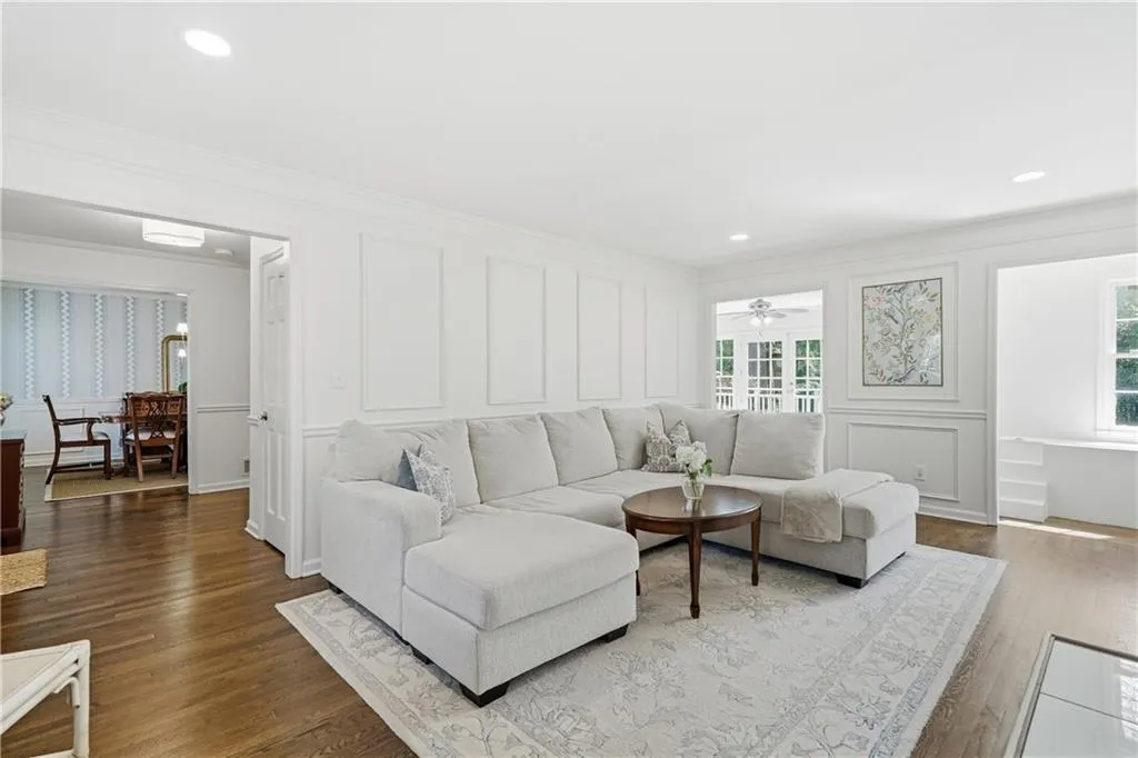 205 Berwick Drive Ne, Atlanta, Georgia 30328, 4 Bedrooms Bedrooms, ,3 BathroomsBathrooms,Residential,For Sale,205 Berwick Drive Ne,7732890
