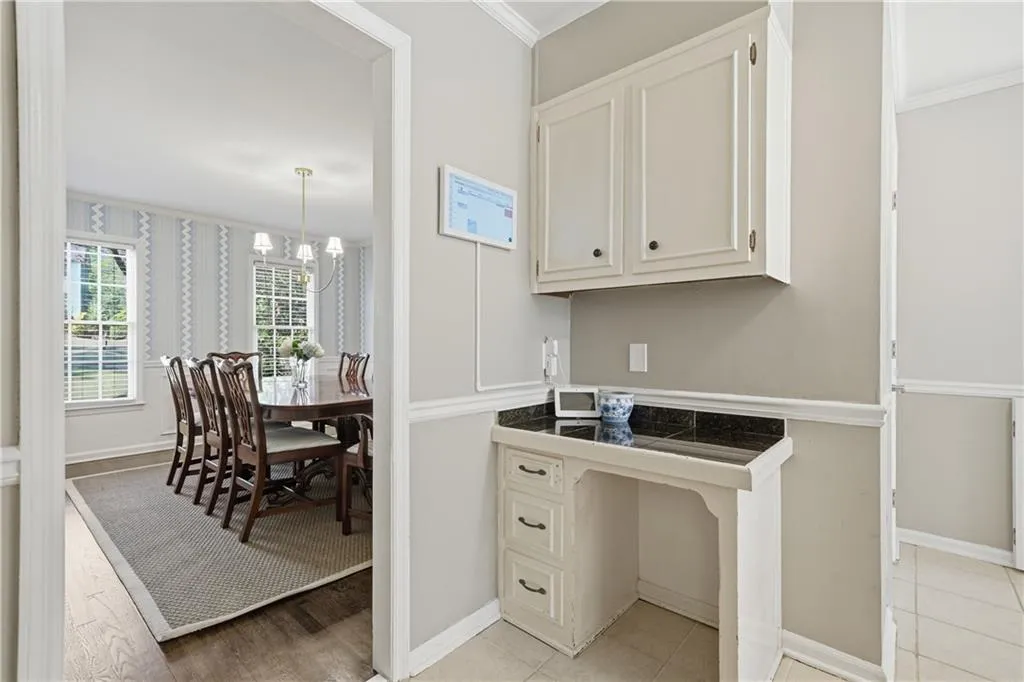 205 Berwick Drive Ne, Atlanta, Georgia 30328, 4 Bedrooms Bedrooms, ,3 BathroomsBathrooms,Residential,For Sale,205 Berwick Drive Ne,7732890