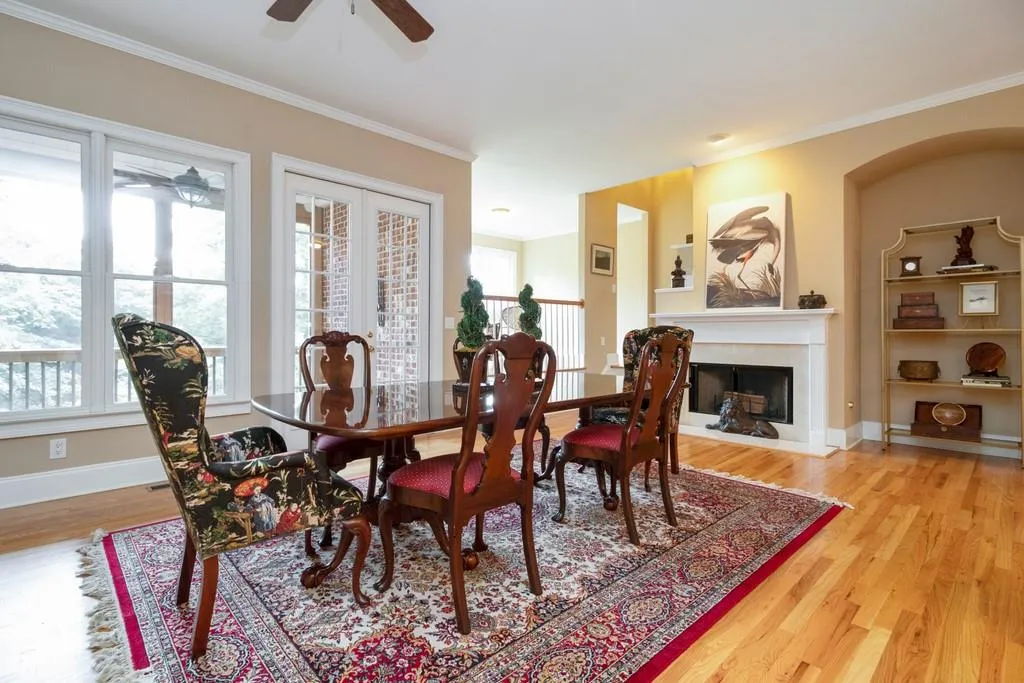 145 Reddington Place Unit 145, Sandy Springs, Georgia 30328, 3 Bedrooms Bedrooms, ,3 BathroomsBathrooms,Residential,Sold,145 Reddington Place Unit 145,6746052
