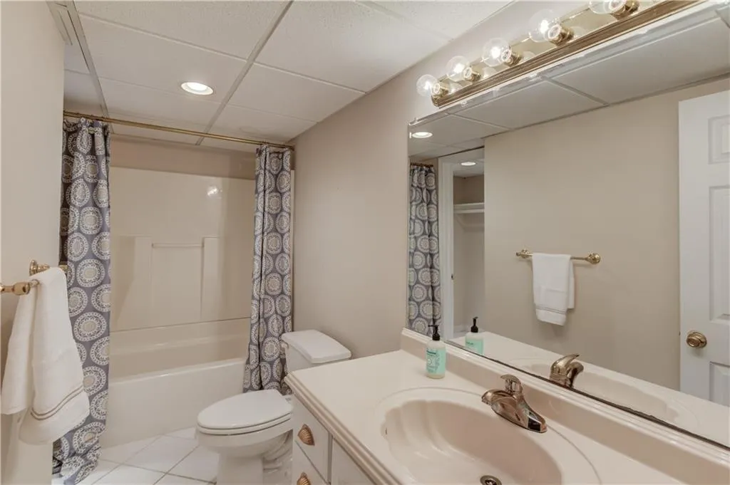 6716 Wright Road, Sandy Springs, Georgia 30328, 6 Bedrooms Bedrooms, ,4 BathroomsBathrooms,Residential,Sold,6716 Wright Road,6708105