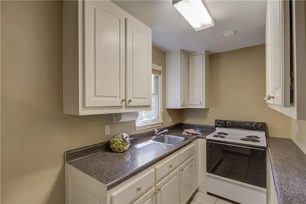 6716 Wright Road, Sandy Springs, Georgia 30328, 6 Bedrooms Bedrooms, ,4 BathroomsBathrooms,Residential,Sold,6716 Wright Road,6708105