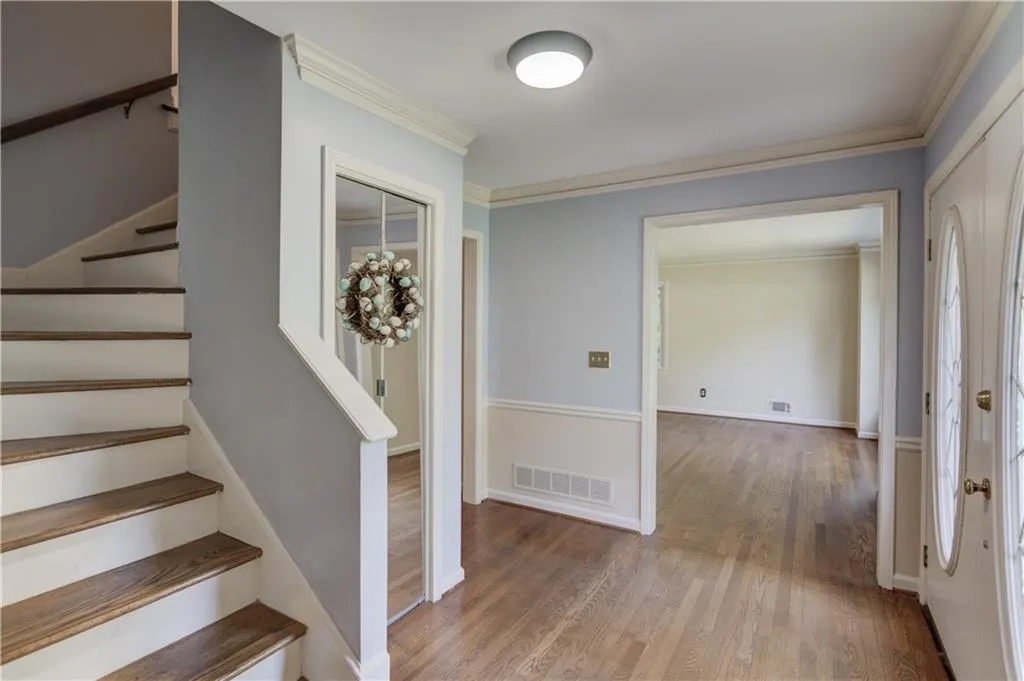 6716 Wright Road, Sandy Springs, Georgia 30328, 6 Bedrooms Bedrooms, ,4 BathroomsBathrooms,Residential,Sold,6716 Wright Road,6708105