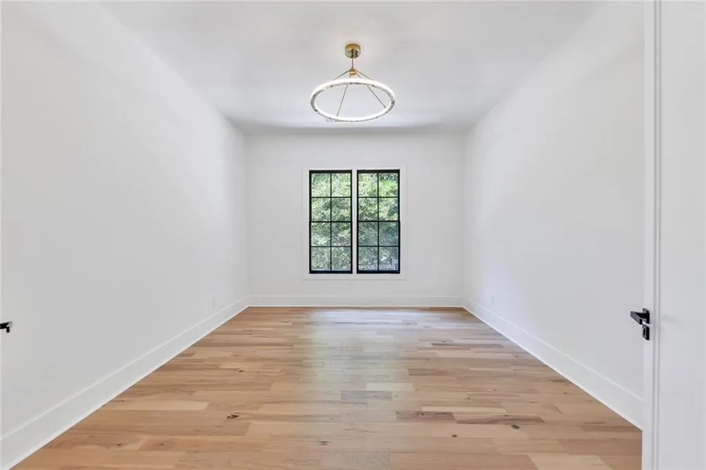 6620 Bridgewood Valley Road, Sandy Springs, Georgia 30328, 5 Bedrooms Bedrooms, ,5 BathroomsBathrooms,Residential,Sold,6620 Bridgewood Valley Road,7264891