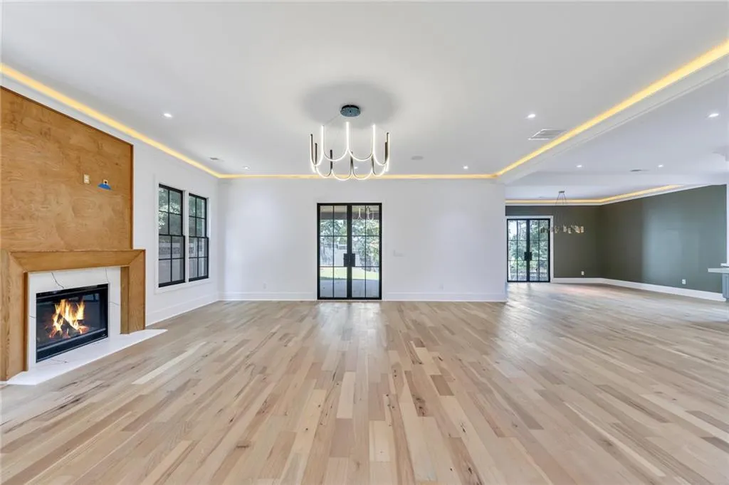 6620 Bridgewood Valley Road, Sandy Springs, Georgia 30328, 5 Bedrooms Bedrooms, ,5 BathroomsBathrooms,Residential,Sold,6620 Bridgewood Valley Road,7264891