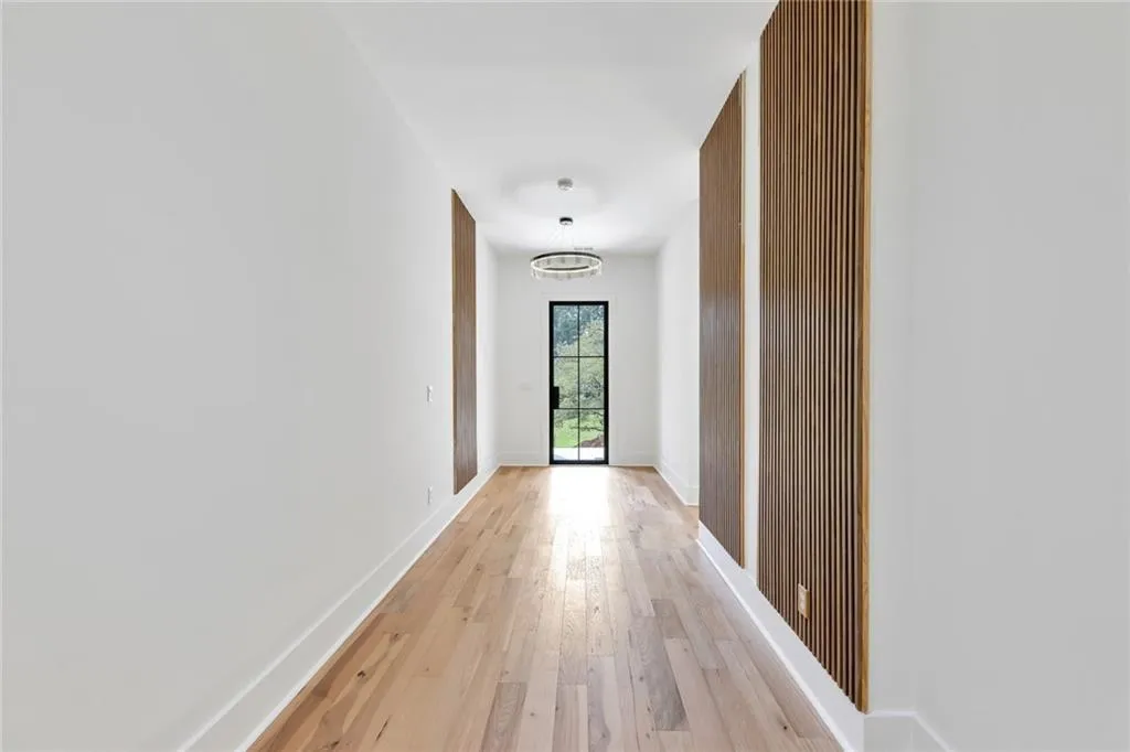 6620 Bridgewood Valley Road, Sandy Springs, Georgia 30328, 5 Bedrooms Bedrooms, ,5 BathroomsBathrooms,Residential,Sold,6620 Bridgewood Valley Road,7264891
