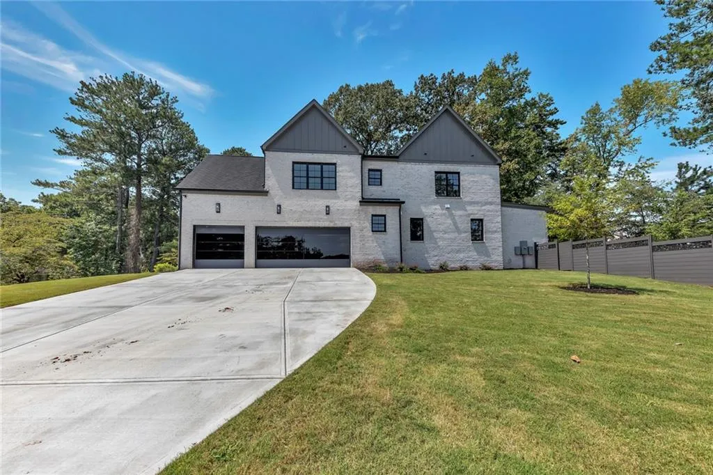 6620 Bridgewood Valley Road, Sandy Springs, Georgia 30328, 5 Bedrooms Bedrooms, ,5 BathroomsBathrooms,Residential,Sold,6620 Bridgewood Valley Road,7264891