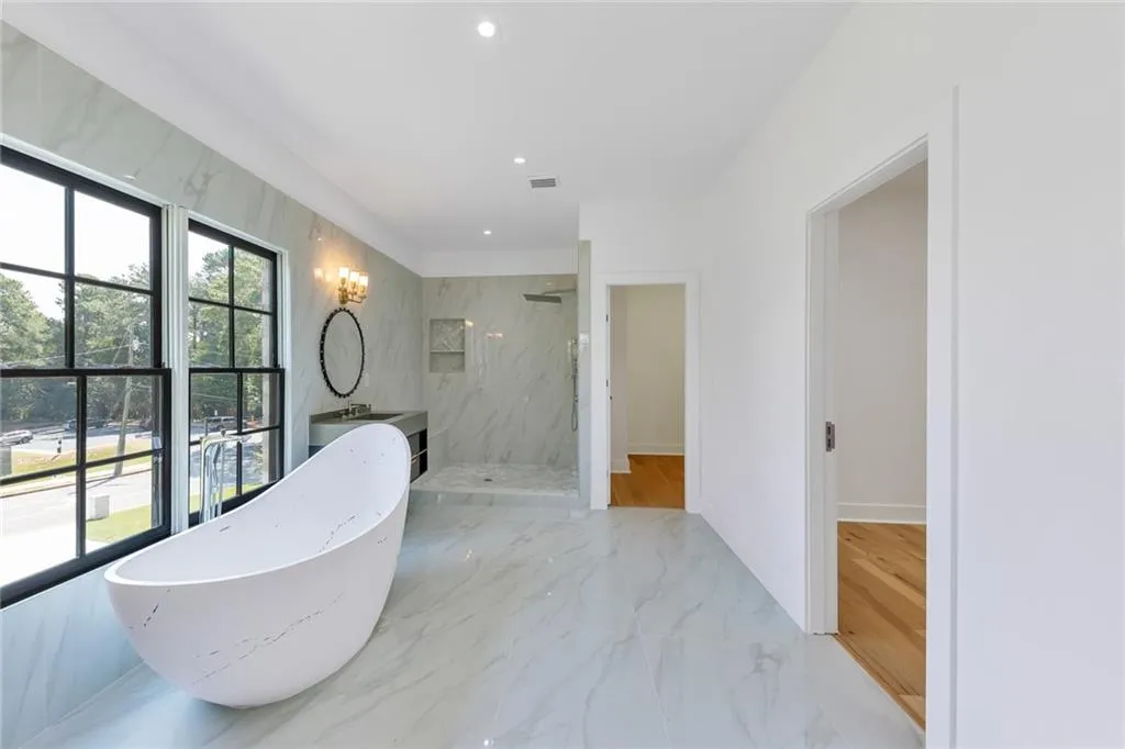 6620 Bridgewood Valley Road, Sandy Springs, Georgia 30328, 5 Bedrooms Bedrooms, ,5 BathroomsBathrooms,Residential,Sold,6620 Bridgewood Valley Road,7264891