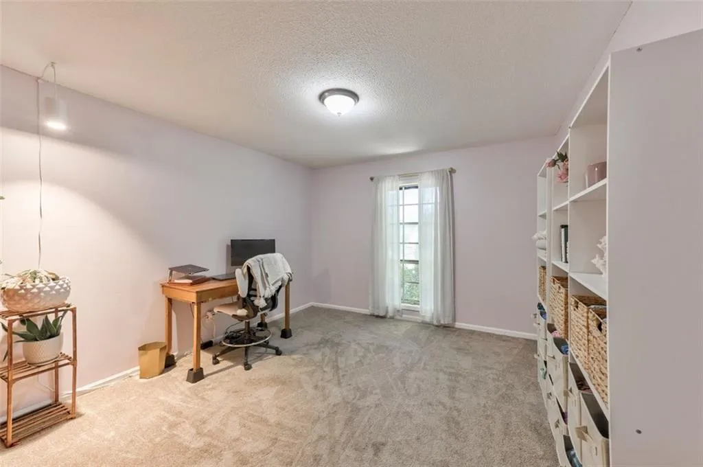 6851 Roswell Road Unit Q9, Sandy Springs, Georgia 30328, 3 Bedrooms Bedrooms, ,2 BathroomsBathrooms,Residential,Sold,6851 Roswell Road Unit Q9,7258598