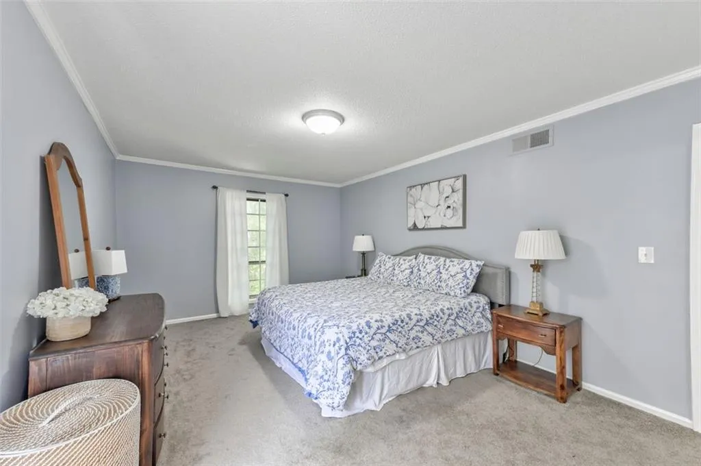 6851 Roswell Road Unit Q9, Sandy Springs, Georgia 30328, 3 Bedrooms Bedrooms, ,2 BathroomsBathrooms,Residential,Sold,6851 Roswell Road Unit Q9,7258598