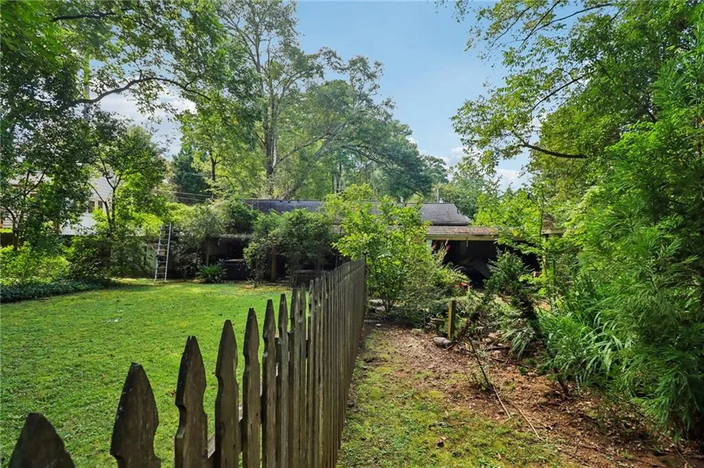 2267 Melante Drive Ne, Atlanta, Georgia 30324, 3 Bedrooms Bedrooms, ,2 BathroomsBathrooms,Residential,For Sale,2267 Melante Drive Ne,7644506