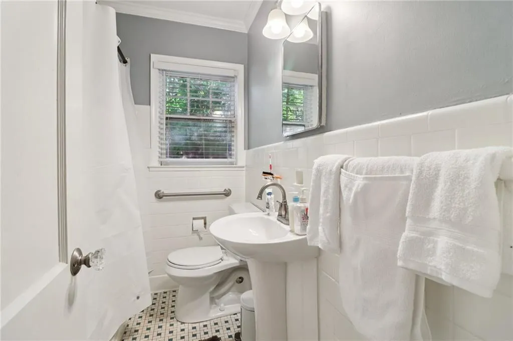 2267 Melante Drive Ne, Atlanta, Georgia 30324, 3 Bedrooms Bedrooms, ,2 BathroomsBathrooms,Residential,For Sale,2267 Melante Drive Ne,7644506