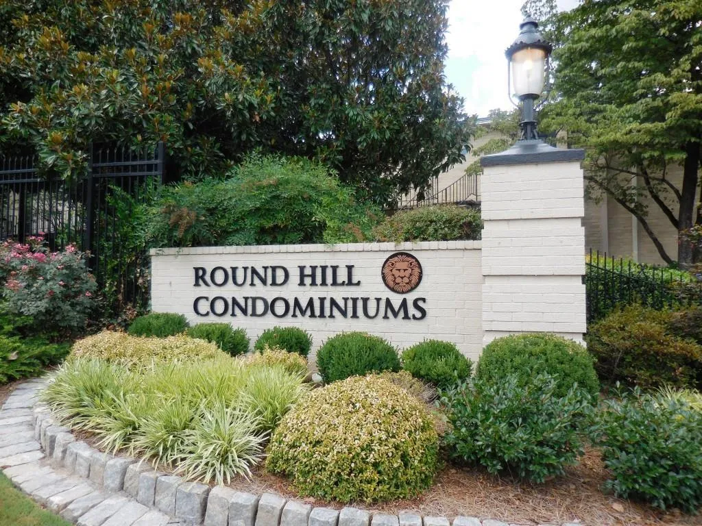 5400 Roswell Road Unit P2, Atlanta, Georgia 30342, 2 Bedrooms Bedrooms, ,1 BathroomBathrooms,Residential,Sold,5400 Roswell Road Unit P2,6014354