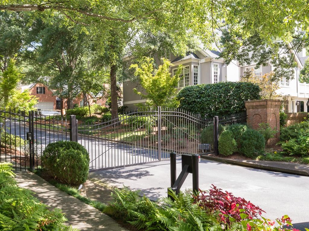 130 Woodchase Court, Atlanta, Georgia 30319, 4 Bedrooms Bedrooms, ,4 BathroomsBathrooms,Residential,Sold,130 Woodchase Court,7284464