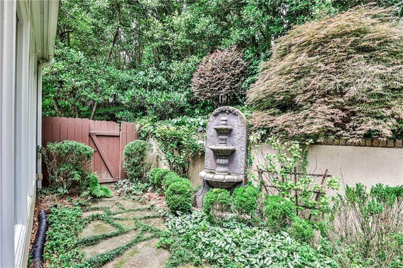130 Woodchase Court, Atlanta, Georgia 30319, 4 Bedrooms Bedrooms, ,4 BathroomsBathrooms,Residential,Sold,130 Woodchase Court,7284464