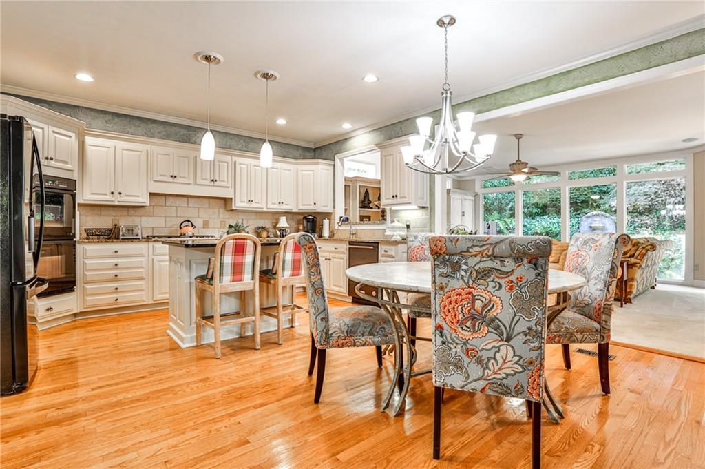 130 Woodchase Court, Atlanta, Georgia 30319, 4 Bedrooms Bedrooms, ,4 BathroomsBathrooms,Residential,Sold,130 Woodchase Court,7284464