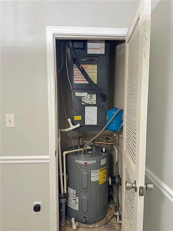 245 Amal Drive Sw, Atlanta, Georgia 30305, 1 Bedroom Bedrooms, ,1 BathroomBathrooms,Residential,For Sale,245 Amal Drive Sw,7669469