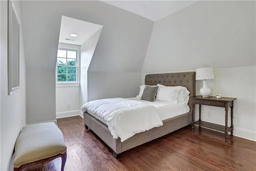 1130 Heards Ferry Road, Sandy Springs, Georgia 30328, 7 Bedrooms Bedrooms, ,5 BathroomsBathrooms,Residential,Sold,1130 Heards Ferry Road,7052141 1130 Heards Ferry Road, Sandy Springs, Georgia 30328, 7 Bedrooms Bedrooms, ,5 BathroomsBathrooms,Residential,Sold,1130 Heards Ferry Road,7052141