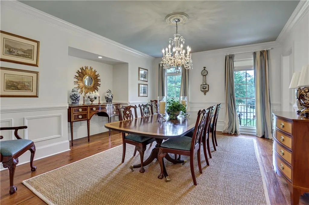 1130 Heards Ferry Road, Sandy Springs, Georgia 30328, 7 Bedrooms Bedrooms, ,5 BathroomsBathrooms,Residential,Sold,1130 Heards Ferry Road,7052141 1130 Heards Ferry Road, Sandy Springs, Georgia 30328, 7 Bedrooms Bedrooms, ,5 BathroomsBathrooms,Residential,Sold,1130 Heards Ferry Road,7052141