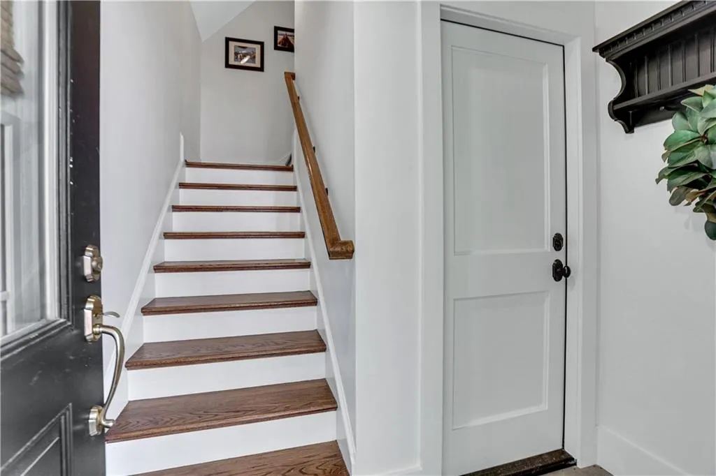 1130 Heards Ferry Road, Sandy Springs, Georgia 30328, 7 Bedrooms Bedrooms, ,5 BathroomsBathrooms,Residential,Sold,1130 Heards Ferry Road,7052141 1130 Heards Ferry Road, Sandy Springs, Georgia 30328, 7 Bedrooms Bedrooms, ,5 BathroomsBathrooms,Residential,Sold,1130 Heards Ferry Road,7052141