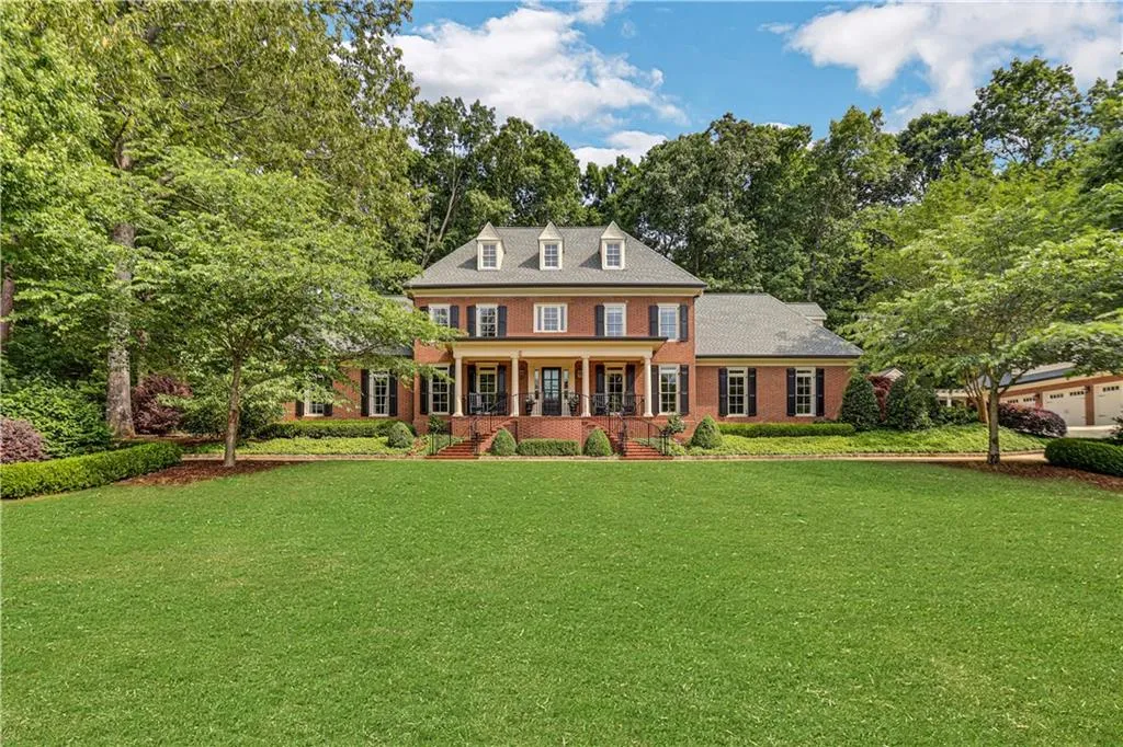 1130 Heards Ferry Road, Sandy Springs, Georgia 30328, 7 Bedrooms Bedrooms, ,5 BathroomsBathrooms,Residential,Sold,1130 Heards Ferry Road,7052141 1130 Heards Ferry Road, Sandy Springs, Georgia 30328, 7 Bedrooms Bedrooms, ,5 BathroomsBathrooms,Residential,Sold,1130 Heards Ferry Road,7052141