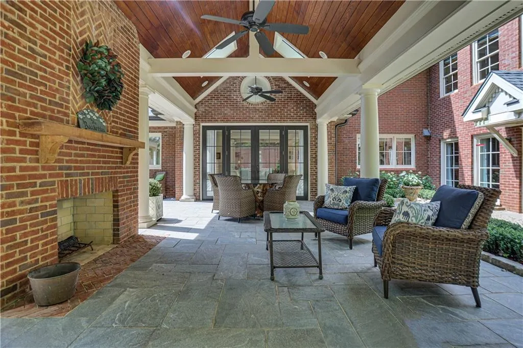 1130 Heards Ferry Road, Sandy Springs, Georgia 30328, 7 Bedrooms Bedrooms, ,5 BathroomsBathrooms,Residential,Sold,1130 Heards Ferry Road,7052141 1130 Heards Ferry Road, Sandy Springs, Georgia 30328, 7 Bedrooms Bedrooms, ,5 BathroomsBathrooms,Residential,Sold,1130 Heards Ferry Road,7052141