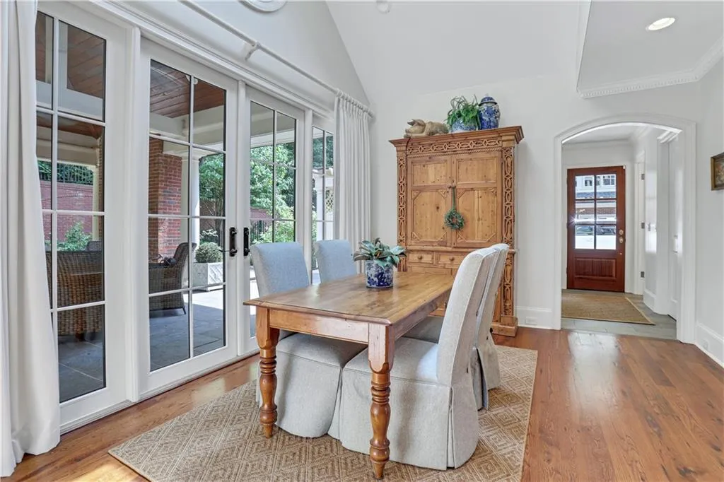 1130 Heards Ferry Road, Sandy Springs, Georgia 30328, 7 Bedrooms Bedrooms, ,5 BathroomsBathrooms,Residential,Sold,1130 Heards Ferry Road,7052141 1130 Heards Ferry Road, Sandy Springs, Georgia 30328, 7 Bedrooms Bedrooms, ,5 BathroomsBathrooms,Residential,Sold,1130 Heards Ferry Road,7052141