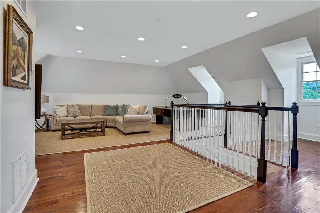 1130 Heards Ferry Road, Sandy Springs, Georgia 30328, 7 Bedrooms Bedrooms, ,5 BathroomsBathrooms,Residential,Sold,1130 Heards Ferry Road,7052141 1130 Heards Ferry Road, Sandy Springs, Georgia 30328, 7 Bedrooms Bedrooms, ,5 BathroomsBathrooms,Residential,Sold,1130 Heards Ferry Road,7052141