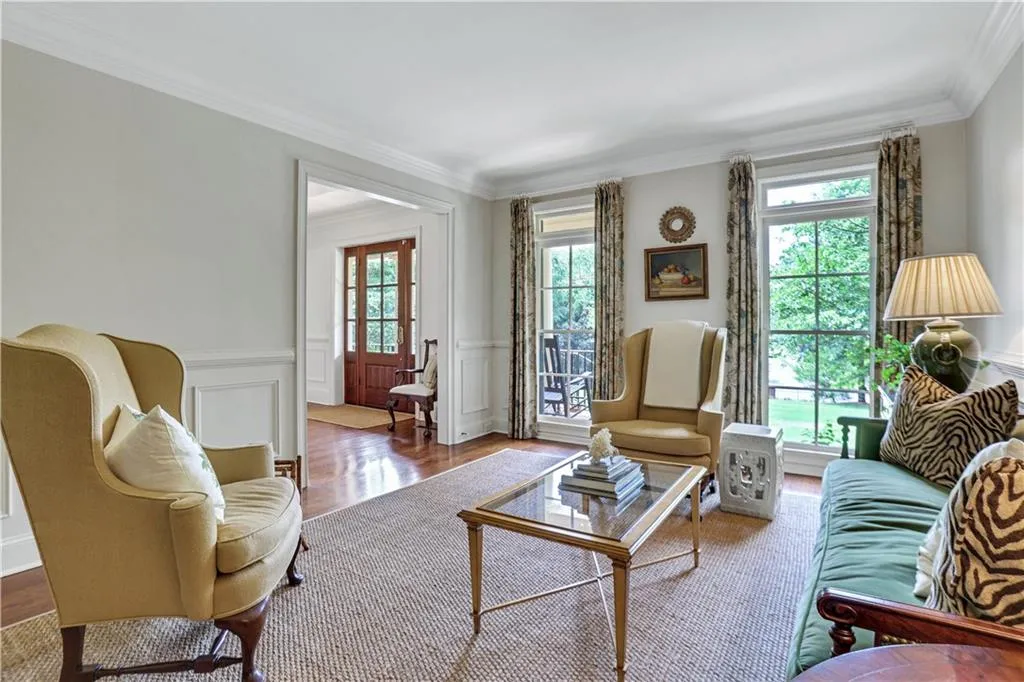 1130 Heards Ferry Road, Sandy Springs, Georgia 30328, 7 Bedrooms Bedrooms, ,5 BathroomsBathrooms,Residential,Sold,1130 Heards Ferry Road,7052141 1130 Heards Ferry Road, Sandy Springs, Georgia 30328, 7 Bedrooms Bedrooms, ,5 BathroomsBathrooms,Residential,Sold,1130 Heards Ferry Road,7052141