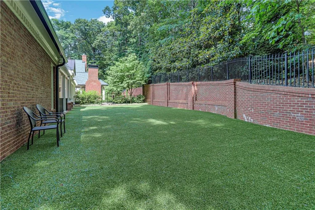 1130 Heards Ferry Road, Sandy Springs, Georgia 30328, 7 Bedrooms Bedrooms, ,5 BathroomsBathrooms,Residential,Sold,1130 Heards Ferry Road,7052141 1130 Heards Ferry Road, Sandy Springs, Georgia 30328, 7 Bedrooms Bedrooms, ,5 BathroomsBathrooms,Residential,Sold,1130 Heards Ferry Road,7052141