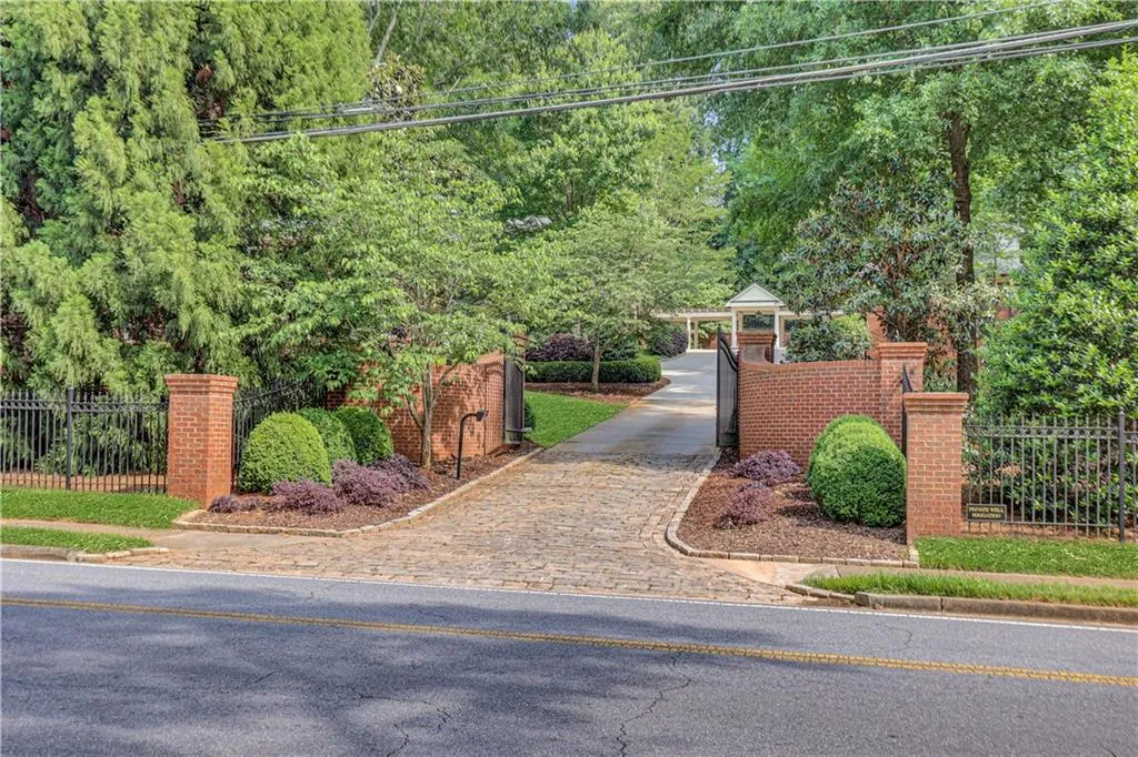 1130 Heards Ferry Road, Sandy Springs, Georgia 30328, 7 Bedrooms Bedrooms, ,5 BathroomsBathrooms,Residential,Sold,1130 Heards Ferry Road,7052141 1130 Heards Ferry Road, Sandy Springs, Georgia 30328, 7 Bedrooms Bedrooms, ,5 BathroomsBathrooms,Residential,Sold,1130 Heards Ferry Road,7052141