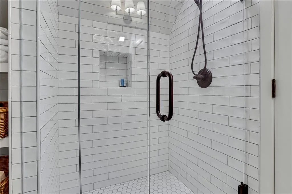 1130 Heards Ferry Road, Sandy Springs, Georgia 30328, 7 Bedrooms Bedrooms, ,5 BathroomsBathrooms,Residential,Sold,1130 Heards Ferry Road,7052141 1130 Heards Ferry Road, Sandy Springs, Georgia 30328, 7 Bedrooms Bedrooms, ,5 BathroomsBathrooms,Residential,Sold,1130 Heards Ferry Road,7052141