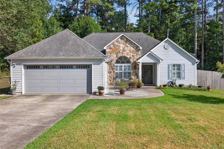 4290 Perrinton Trail, Loganville, Georgia 30052