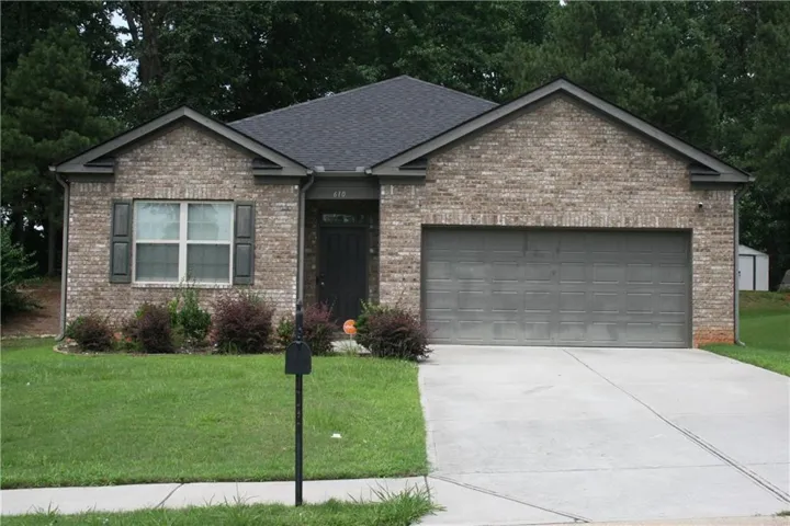 610 Dodson Lake Court, Fairburn, Georgia 30213