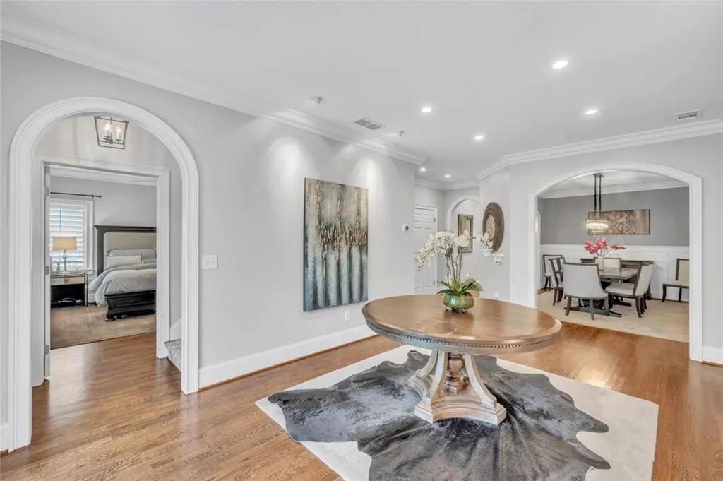 1070 Dunroven Drive Ne, Atlanta, Georgia 30342, 5 Bedrooms Bedrooms, ,3 BathroomsBathrooms,Residential,For Sale,1070 Dunroven Drive Ne,7732448