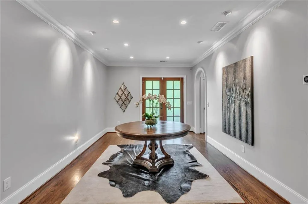 1070 Dunroven Drive Ne, Atlanta, Georgia 30342, 5 Bedrooms Bedrooms, ,3 BathroomsBathrooms,Residential,For Sale,1070 Dunroven Drive Ne,7732448