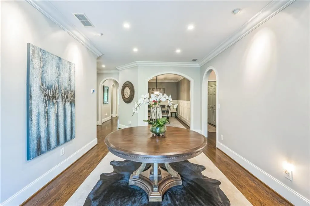 1070 Dunroven Drive Ne, Atlanta, Georgia 30342, 5 Bedrooms Bedrooms, ,3 BathroomsBathrooms,Residential,For Sale,1070 Dunroven Drive Ne,7732448