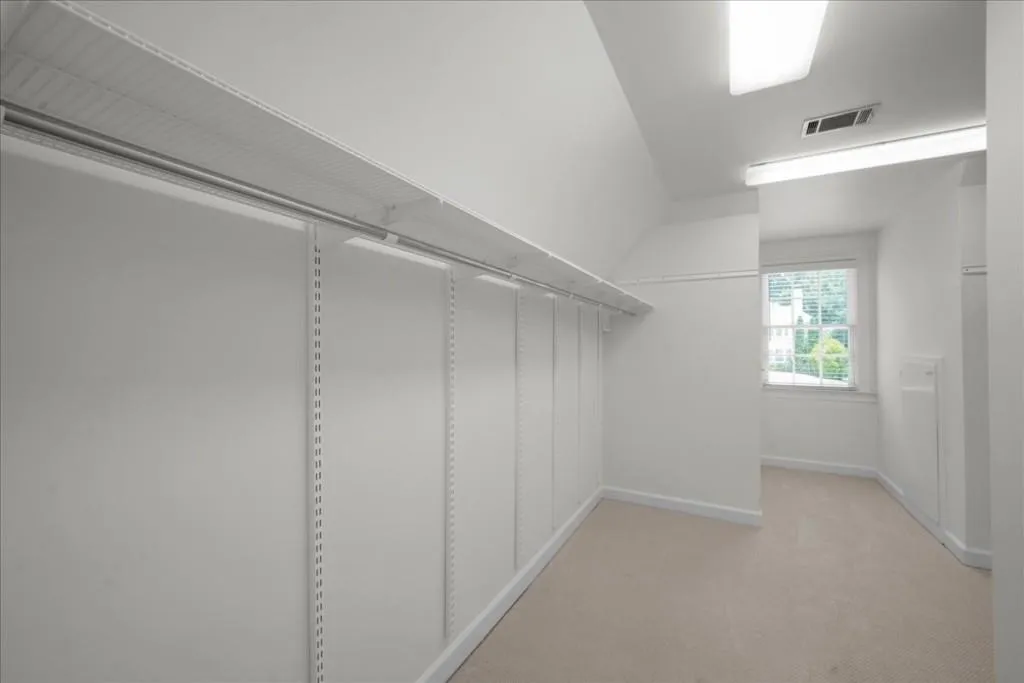 565 Avignon Court, Sandy Springs, Georgia 30350, 5 Bedrooms Bedrooms, ,3 BathroomsBathrooms,Residential,Sold,565 Avignon Court,7239976