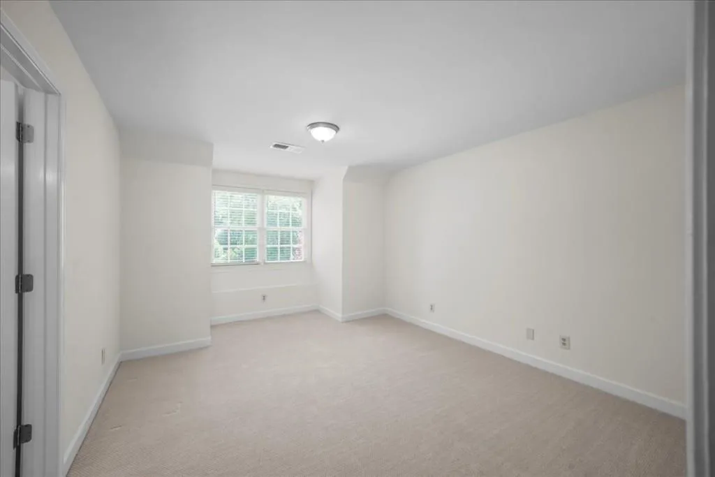 565 Avignon Court, Sandy Springs, Georgia 30350, 5 Bedrooms Bedrooms, ,3 BathroomsBathrooms,Residential,Sold,565 Avignon Court,7239976