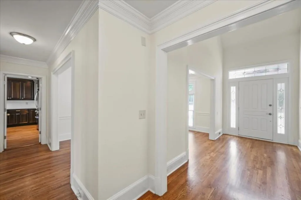 565 Avignon Court, Sandy Springs, Georgia 30350, 5 Bedrooms Bedrooms, ,3 BathroomsBathrooms,Residential,Sold,565 Avignon Court,7239976