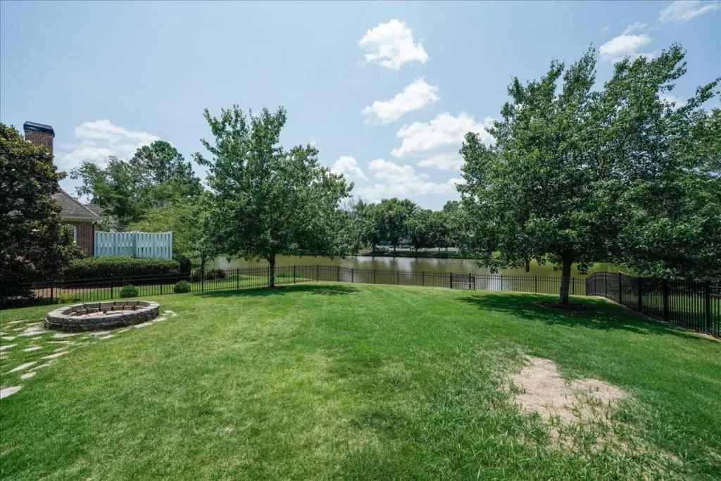 565 Avignon Court, Sandy Springs, Georgia 30350, 5 Bedrooms Bedrooms, ,3 BathroomsBathrooms,Residential,Sold,565 Avignon Court,7239976