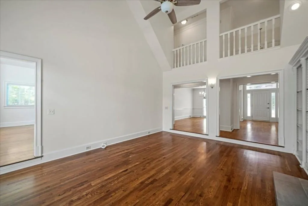 565 Avignon Court, Sandy Springs, Georgia 30350, 5 Bedrooms Bedrooms, ,3 BathroomsBathrooms,Residential,Sold,565 Avignon Court,7239976